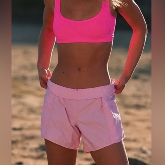 Free People In The Wild Short Prism - Picture 2 of 7